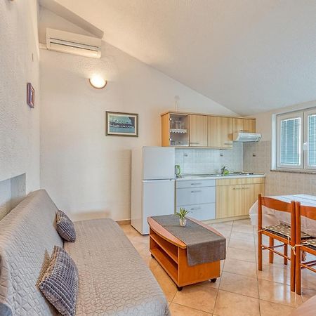 Apartment Vilma Funtana Kültér fotó