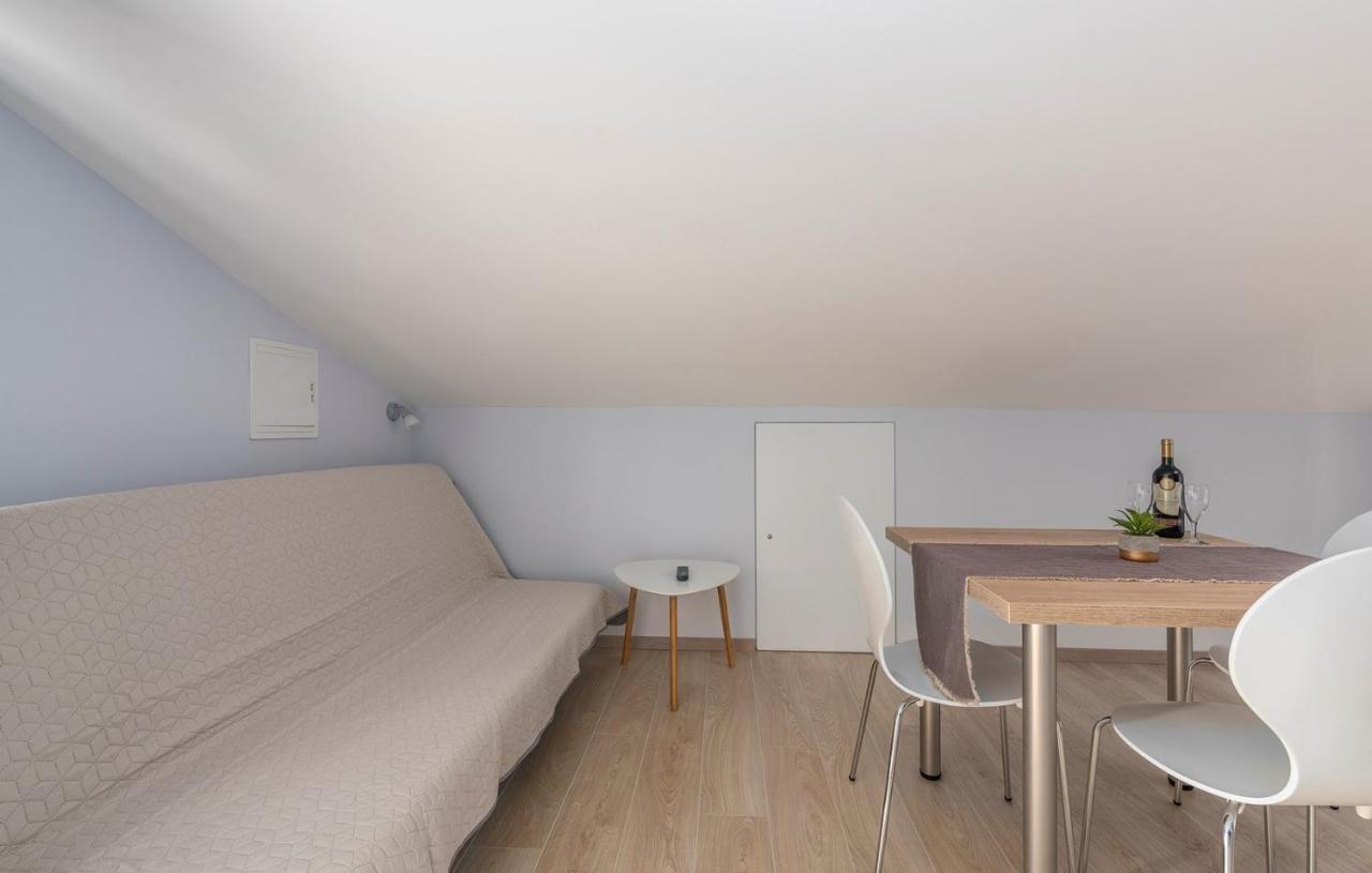 Apartment Vilma Funtana Kültér fotó