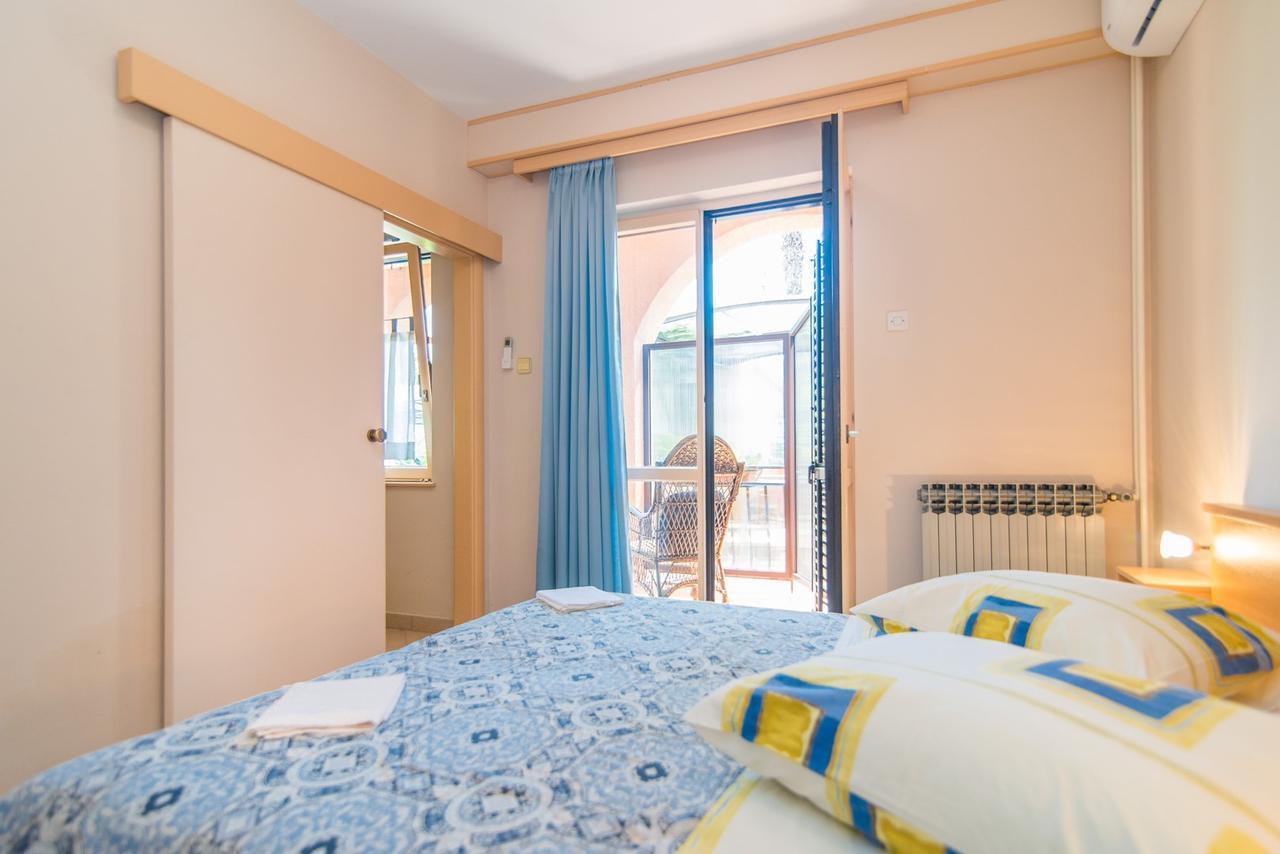 Apartment Vilma Funtana Kültér fotó