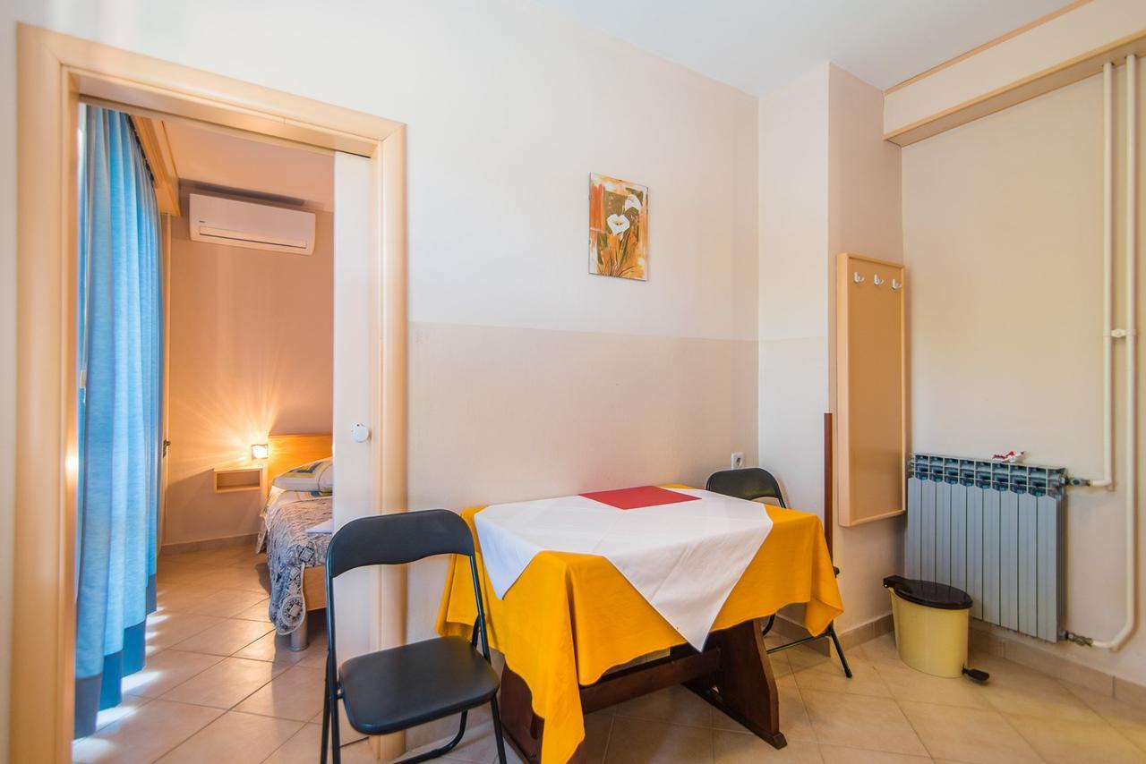 Apartment Vilma Funtana Kültér fotó